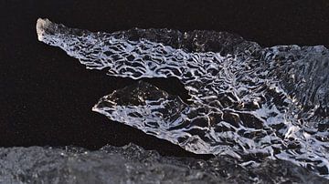 Bizarre ijsvorming van Timon Schneider