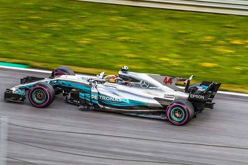 Lewis Hamilton in actie tijdens de Grand-Prix van Oostenrijk 2017
