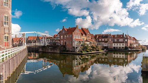 Enkhuizen with the houses at the waterfront and the drawbridge