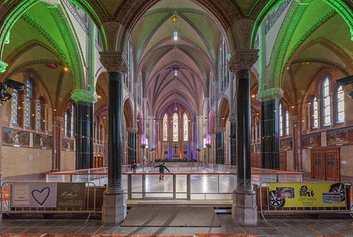 IJsbaan in kerk