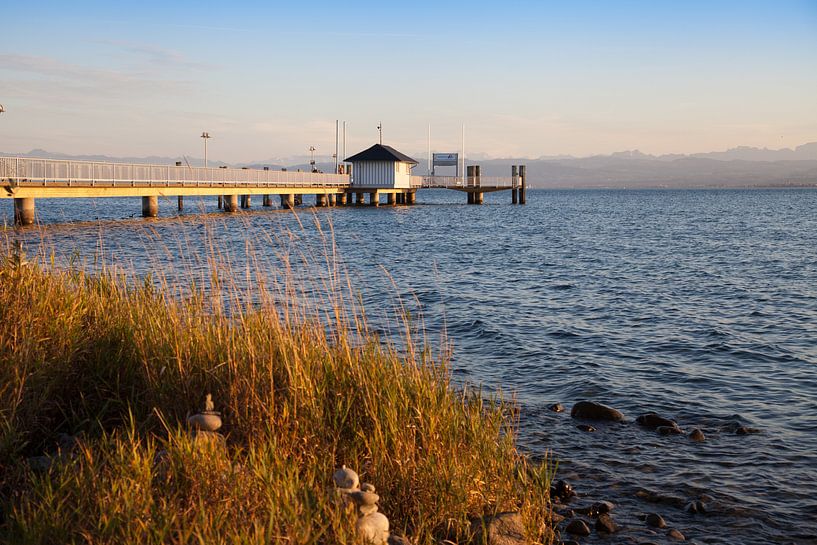 Landungssteg in Immenstaad am Bodensee von Jan Schuler