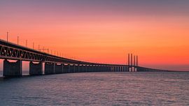 Sunset at Oresund Bridge, Malmö, Sweden by Henk Meijer Photography