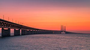 Zonsondergang bij de Oresund Brug, Malmö, Zweden van Henk Meijer Photography