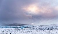 After the snowstorm (Svínafellsjökull) von Claudia van Zanten Miniaturansicht