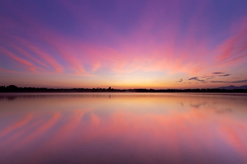 Lever de soleil lumineux sur le Staffelsee par Teresa Bauer