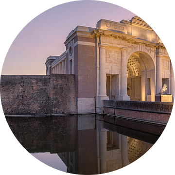 Panorama en zonsondergang bij de Menenpoort, Ieper