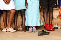 Faire la queue pour l'école africaine