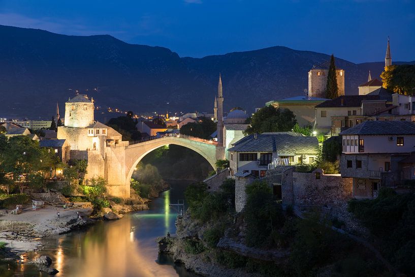Stari most - De oude brug in Mostar van Dennis Eckert