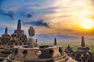 Borobudur 'Meditation' bei Sonnenuntergang