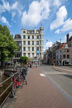 Utrechtsestraat in Amsterdam van Peter Bartelings