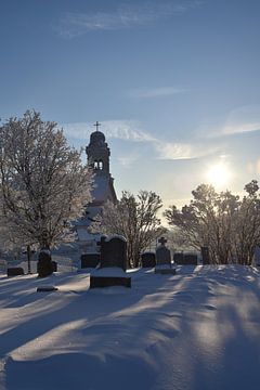 De dorpsbegraafplaats in de winter van Claude Laprise