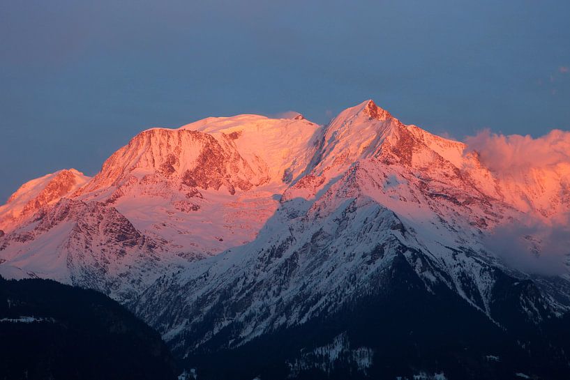 Zonsondergang Mont Blanc van Menno Boermans