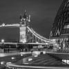 London cityscape with Tower Bridge van Lorena Cirstea