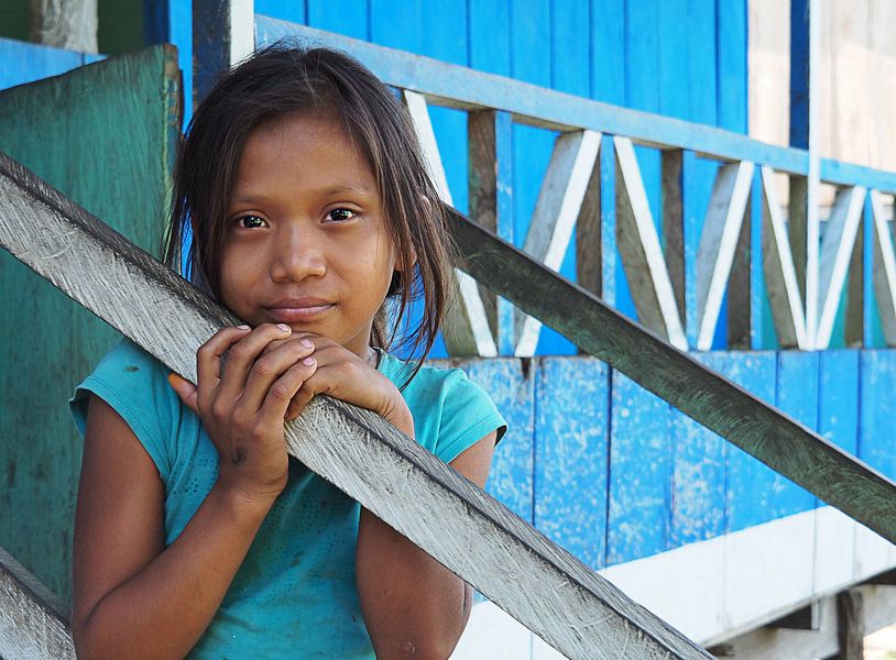 Kinderaugen im Amazonas  van Andrea Babilon