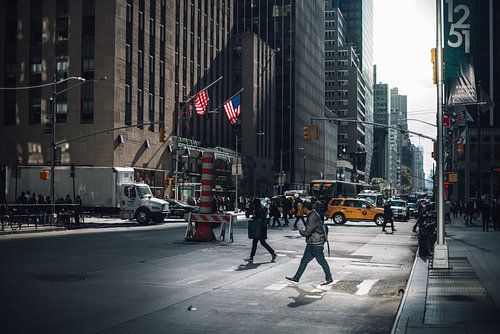 Schatten auf den Straßen in New York von Bas de Glopper