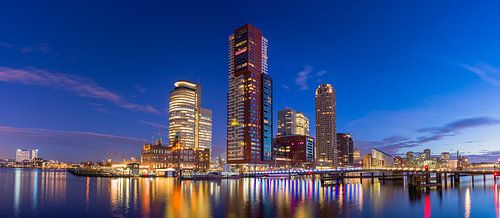 Kop van zuid in the blue hour
