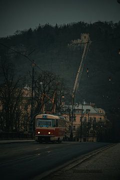 Die legendäre alte Straßenbahn von Prag von Rolf Berends