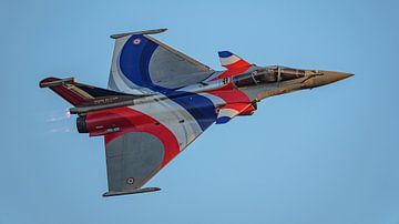 Franse Rafale Solo Display Team 2024 in actie. van Jaap van den Berg
