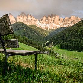 Park bench in the Villnöss valley by Michael Blankennagel