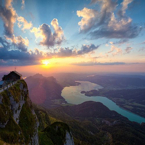 Porte céleste au coucher du soleil