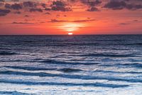 Zonsondergang in de zee