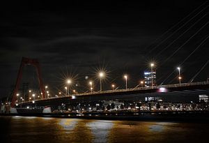 Lampen op de Willemsbrug sur Gabsor Fotografie