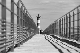 Pier van Perspectief, vuurtoren Port La Nouvelle van Piermarco Raimondo