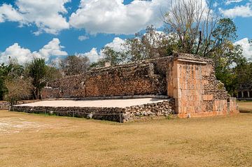 Mexico: Pre-Hispanic Town of Uxmal (San Isidro) van Maarten Verhees