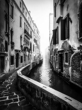 Verborgen Venetië - Een monochroom van Joseph S Giacalone Photography