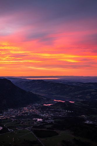 Zonsondergang over Immenstadt vanaf Grünten