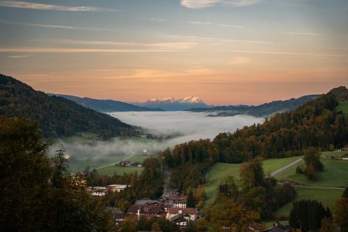 Zonsopgang in de herfst bij Oberstaufen met uitzicht op de Säntis
