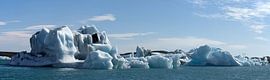 Lake Jökulsárlón in Iceland by Bart Ceuppens