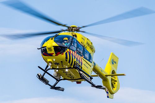 Lifeliner 5 transport a corona patient