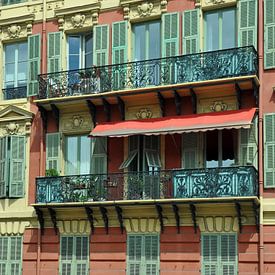 foto van ramen en balkon in Nice sur JB Art