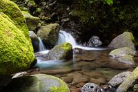 Kleiner Wasserfall