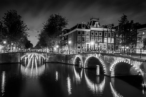 Canaux d'Amsterdam en noir et blanc