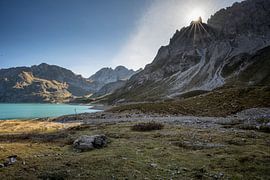 Morgenstimmung am türkisfarbenen Lünersee in Vorarlberg (Österreich) von Sean Vos