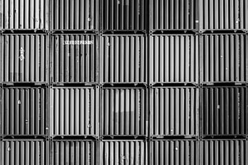 Gestapelde containers Rotterdam. Zwart/Wit van MAB Photgraphy