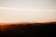 Zonsondergang over de heuvels van Abruzzo van Isis Sturtewagen thumbnail
