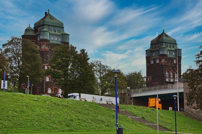 Bruggenhoofden Ruhrort van Edgar Schermaul