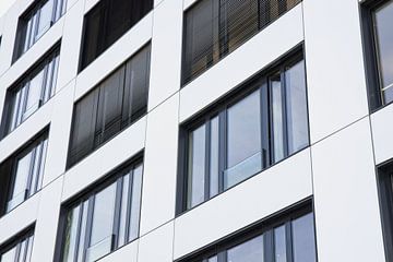 Façade sur le terrain de la RWTH à Aix-la-Chapelle sur Rob Boon