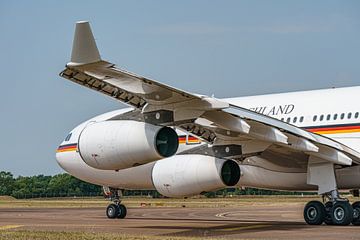 Airbus A340 (16+02) van de Luftwaffe. van Jaap van den Berg