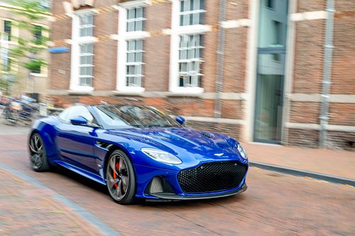 Aston Martin DBS Volante 5.2 V12 Superleggera sportwagen