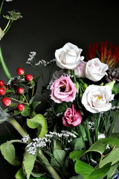 Flowers still life by Maurice Ultee