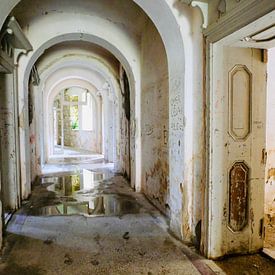 The corridor of an urbex site by Judith van Wijk