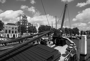 Oude zeilschepen in het centrum van Dordrecht. van scheepskijkerhavenfotografie