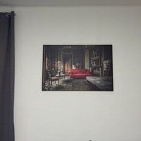 Photo de nos clients: Le canapé rouge dans un château brûlé par Truus Nijland, sur toile
