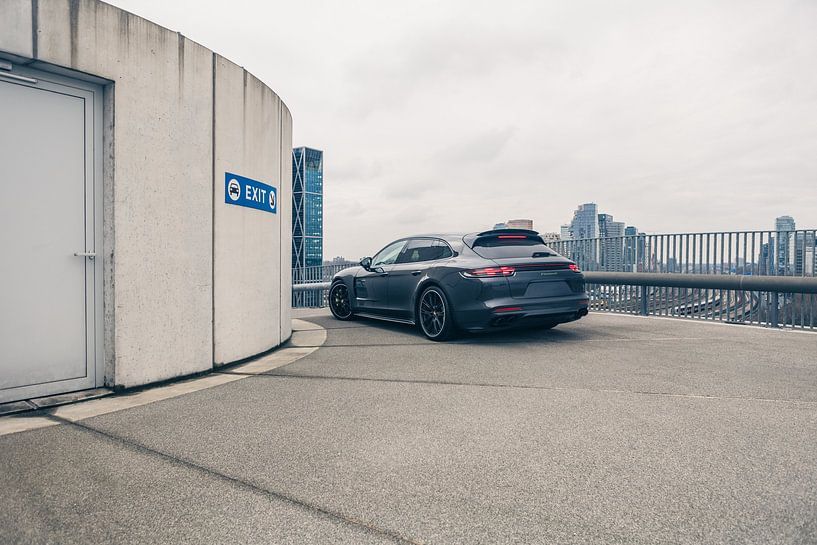 Porsche Panamera 4S in Amsterdam von Sebastiaan van 't Hoog