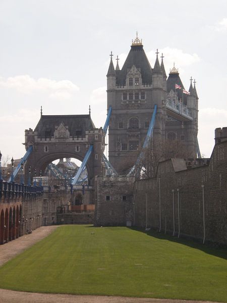 Tower Bridge von Simone van der Heide