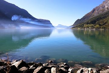Cruiseschip in Noorse Fjord van Christel Smits